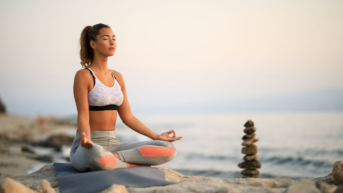 A woman who is doing a mindful exercise